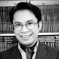 Ric Gindap - Founder & CEO/Creative Director, Design For Tomorrow